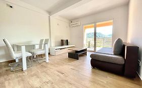 Apartments Chilla ***