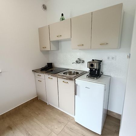 Apartments Chilla *** Lopar Esterno foto