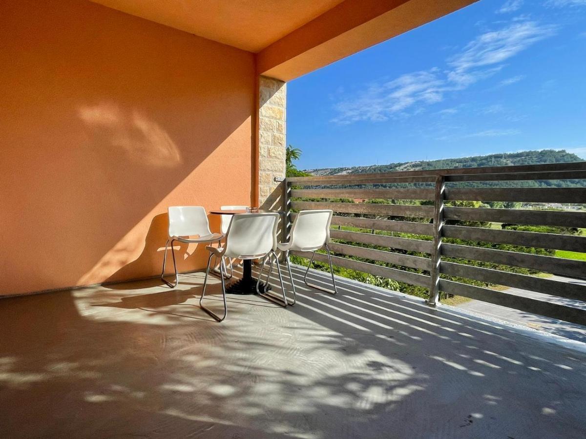 Apartments Chilla *** Lopar Esterno foto