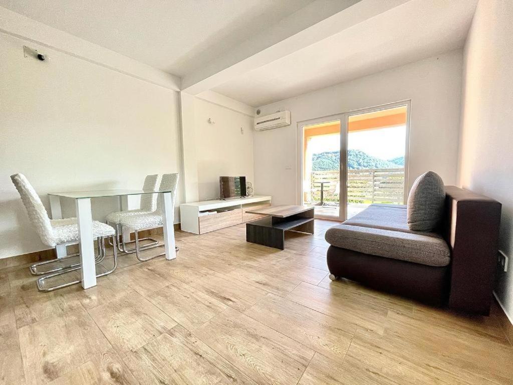 Apartments Chilla *** Lopar Esterno foto